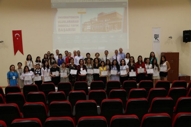 RTEÜ'de Stajını Tamamlayan Gürcü Öğrencilere Sertifika Töreni 34