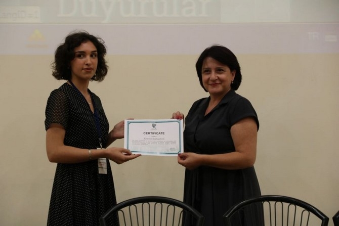 RTEÜ'de Stajını Tamamlayan Gürcü Öğrencilere Sertifika Töreni 5