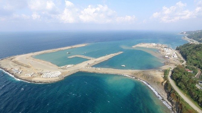 Rize-Artvin Havalimanı İnşaatında 30 Milyon Tonluk Deniz Dolgusu Yapıldı 18