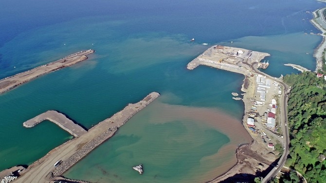 Rize-Artvin Havalimanı İnşaatında 30 Milyon Tonluk Deniz Dolgusu Yapıldı 7