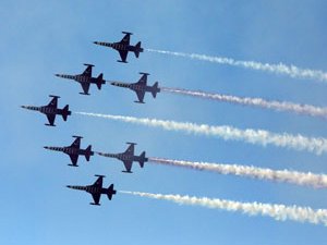 Türk Yıldızları'ndan Rize'de gösteri