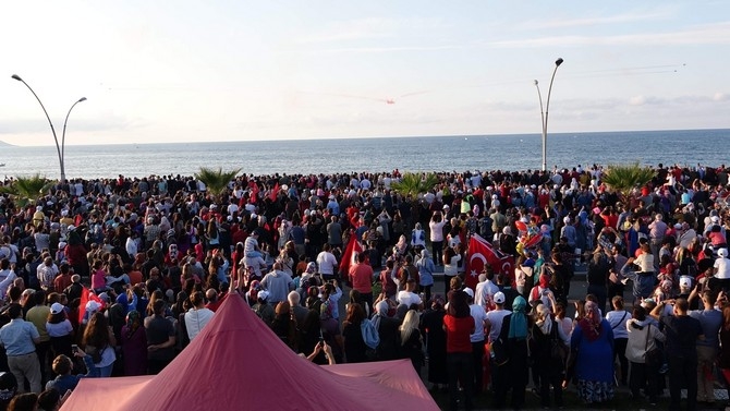 Türk Yıldızları Trabzon’da nefes kesti 6
