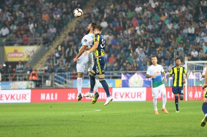 Çaykur Rizespor - Fenerbahçe Maçı Fotoğrafları 32