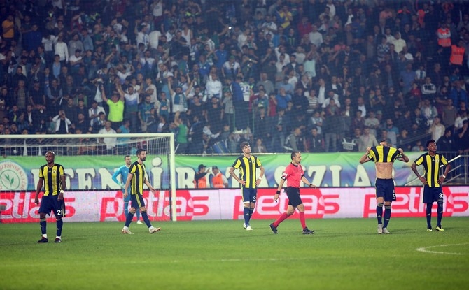 Çaykur Rizespor - Fenerbahçe Maçı Fotoğrafları 77