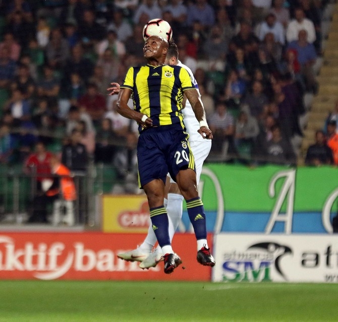Çaykur Rizespor - Fenerbahçe Maçı Fotoğrafları 87