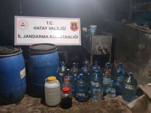 Hatay’da 3 Ton 670 Kilogram Kaçak İçki Ele Geçirildi