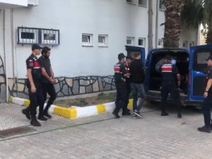 İ̇zmir’de Jandarmanın Yakaladığı 6 İnsan Kaçakçısı Tutuklandı