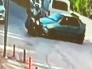 Otomobil İle Motosikletin Kazası Kamerada