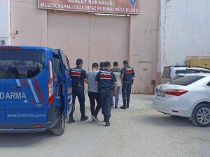Evlerden Hırsızlık Yapan 2 Şahıs Tutuklandı