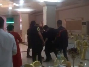 Avcılar’da Alkolü Fazla Kaçırınca Düğünü Birbirine Kattı