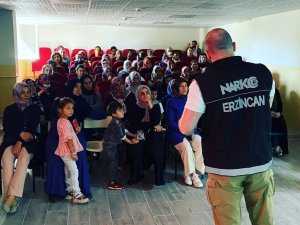 Narkotik Polislerinden Okul Ve Kurs Merkezlerinde Eğitim