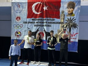 Aliağalı Karateciler Madalyaları Topladı