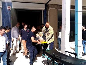 Yük Asansörü Düştü; 1 Ağır Yaralı