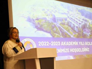 Avrasya Üniversitesi’nde 2022-2023 Akademik Yılı Törenle Başladı