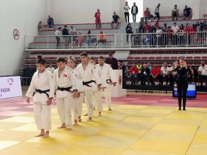 Yunusemreli Mehmet Alp Balkanlar’da Bronz Madalya Kazandı