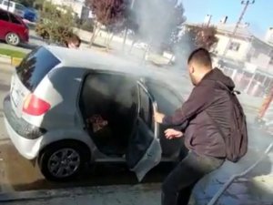 Bagajdaki Mangal Kömürü Az Daha Otomobili Yakıyordu