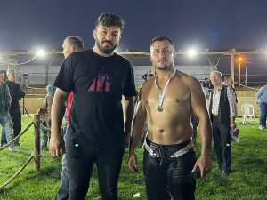 Büyükşehirin Pehlivanı Dünya Şampiyonu Oldu