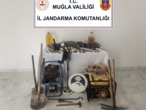 Kaçak Kazıya Jandarma Baskını