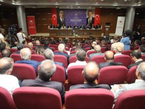 Bakan Kirişci, Şanlıurfa’da Tarım Sektörü Temsilcileriyle Buluştu