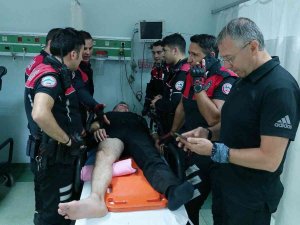 Samsun’da Polis Motosikleti Kaza Yaptı: 2’si Polis 3 Yaralı