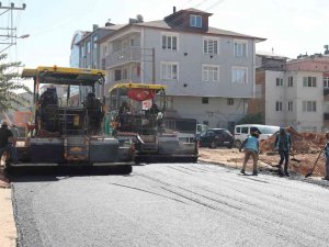 Körfez’de Altyapısı Tamamlanan Caddeler Asfaltlanıyor