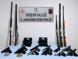 Düğünde Ateş Açanların Evinden Cephanelik Çıktı