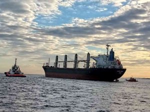 Çanakkale Boğazı’nda Boş Dökme Yük Gemisi Makine Arızası Yaptı