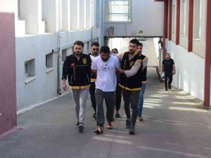 “Neden Evleri Gözetliyorsun” Cinayetine 3 Tutuklama