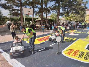 Jandarma, Çocuklarla Bir Araya Geldi