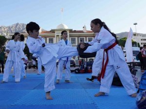 Manisa’da Amatör Spor Haftası Renkli Etkinliklerle Başladı