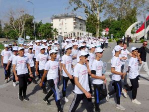 Öznavruz Vatandaşları Yürümeye Davet Etti