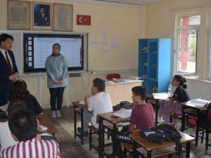 Kaymakam Gürses, Öğrenci Ve Vatandaşlarla Bir Araya Geldi