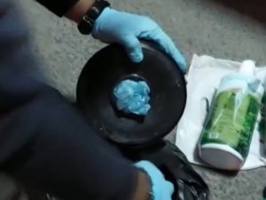 Metamfetamini, Şampuan Kutuları Ve Su Isıtıcısı İçerisine Gizlemişler