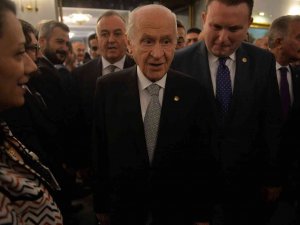 Mhp Genel Başkanı Bahçeli: “Başörtüsü Meselesi Türkiye’de 414 Milletvekilinin Katılımıyla Çözülmüş Bir Meseledir"