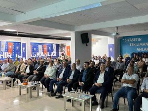 Ak Parti Kırşehir Teşkilatında ’İmaj Ve İkna Dili’ Eğitimi Verildi