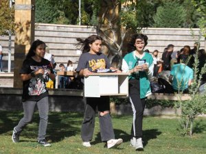 Elazığ’da Sokak Hayvanları İçin Ev Yapıldı