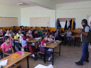 Muş’ta Öğrenciler Doğa Koruma Hakkında Bilgilendiriliyor