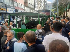 11’inci Kattan Düşerek Hayatını Kaybeden Hayrunnisa Bayrak Son Yolculuğuna Uğurlandı
