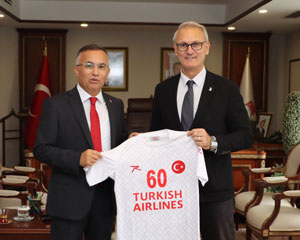 THF Başkanı Kılıç'tan Rize Valisi Kemal Çeber'e ziyaret