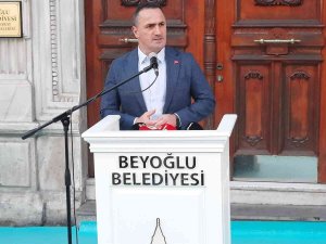 Ak Parti Giresun Milletvekili Sabri Öztürk’ün Resim Sergisi Beyoğlu Kültür Yolu Festivali’nde Yerini Aldı