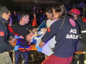 Alkollü Sürücü Hatalı Sollama Yaptı, Ortalık Savaş Alanına Döndü