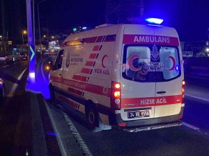 Beylikdüzü E-5 Kara Yolunda Zincirleme Trafik Kazası: 4 Yaralı