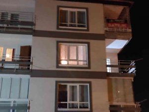 Ankara’da Bıçaklı Kavga: 1 Yaralı