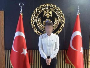Fetullahçı Terör Örgütüne (Fetö) Üye Olduğu Gerekçesi İle Ordudan İhraç Edilen Eski Binbaşı G.s., İ̇stanbul’da Düzenlenen Operasyonda Yüklü Miktarda Para İle Yakalandı.