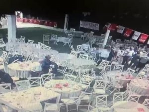 Chp’nin Dayanışma Yemeğinde Yumruklar Konuştu, Salon Karıştı
