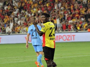 Göztepe’de Yabancılar Sessiz Kaldı
