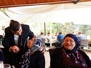 Fadıloğlu, Yaşlıları Misafir Etti