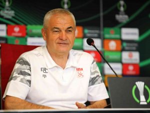 Rıza Çalımbay: “Gruptan Çıkacağımıza İnanıyorum”
