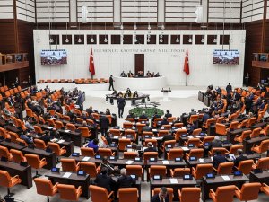 Basın, sosyal medya ve internet haberciliği yasası TBMM'de! İki madde kabul edildi