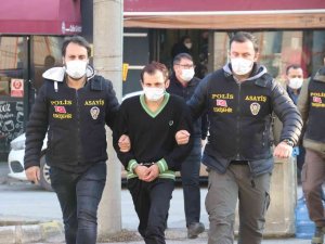 Bıçaklayarak Öldürdükleri Kişiyi Kaldıkları Barakanın Arkasına Gömen 2 Sanık İçin Müebbet Hapis Talebi